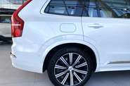 Volvo XC90 - фото 8