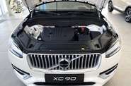 Volvo XC90 - фото 28