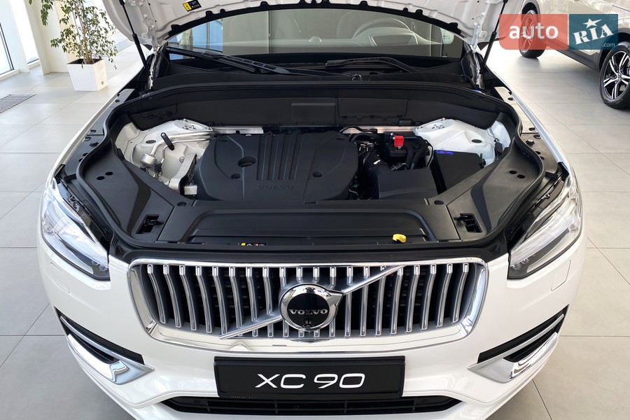 Volvo XC90 - фото 28