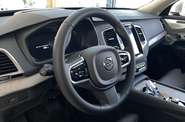 Volvo XC90 - фото 24
