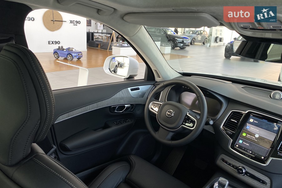 Volvo XC90 - фото 19