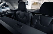 Volvo XC90 Plus Bright