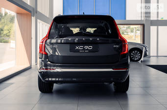 Volvo XC90 2025 Ultra Bright