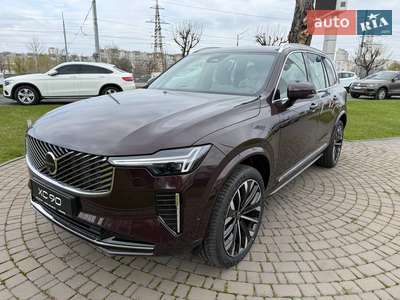 Volvo XC90 2025 Plus Bright
