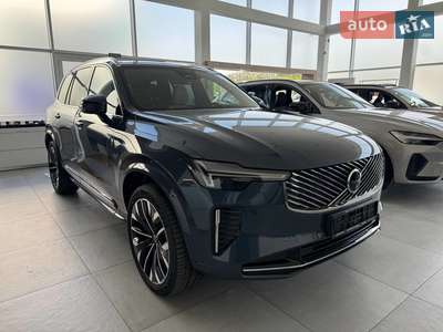 Volvo XC90 2025 Ultra Bright