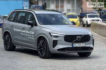 Volvo XC90 2025 Ultra Dark