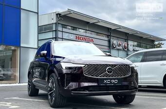 Volvo XC90 2025 Plus Bright
