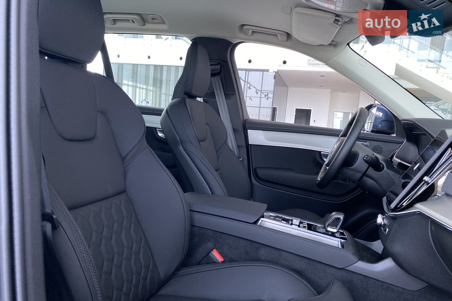 Volvo XC90 - фото 15