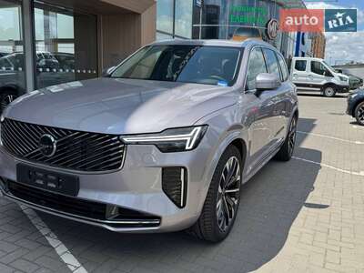 Volvo XC90 2025 Plus Bright