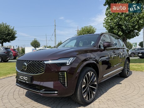 Volvo XC90 2025