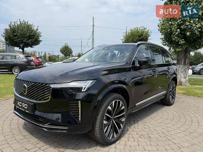 Volvo XC90 2025 Plus Bright