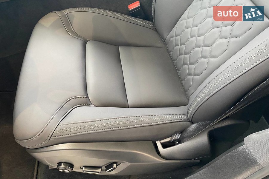 Volvo XC90 - фото 19