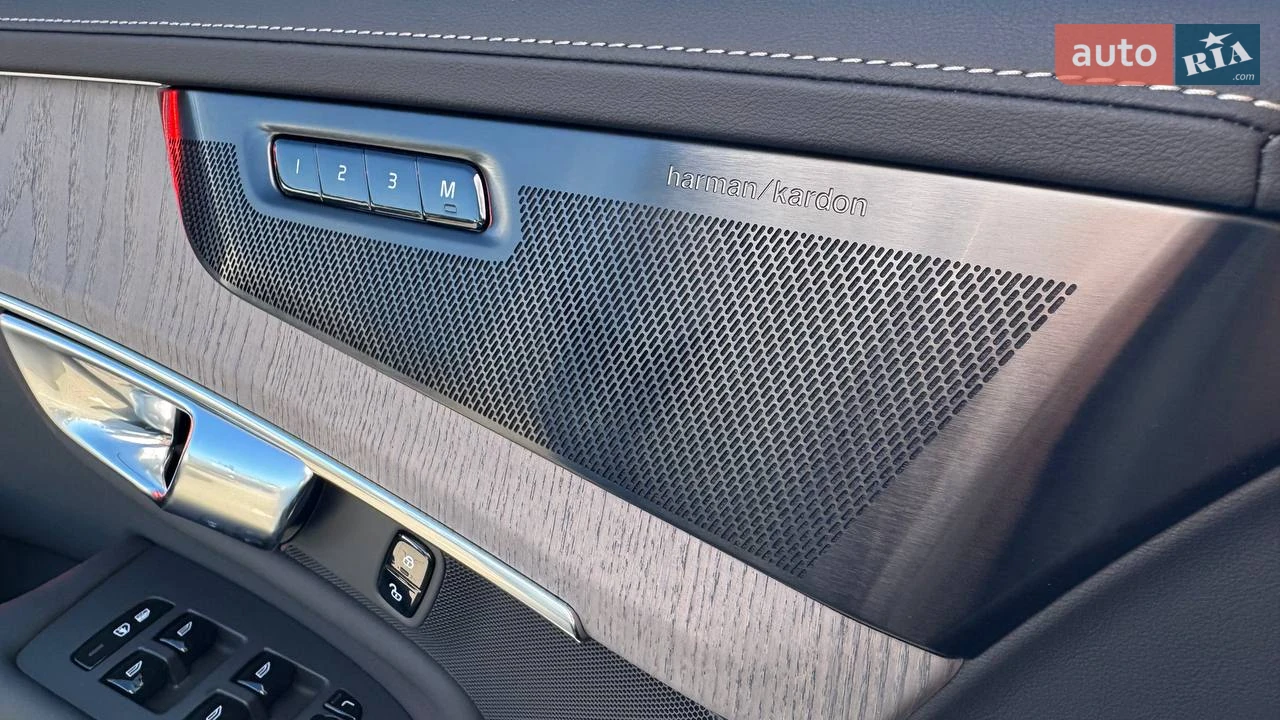 Volvo-32