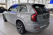 Volvo XC90 - фото 8