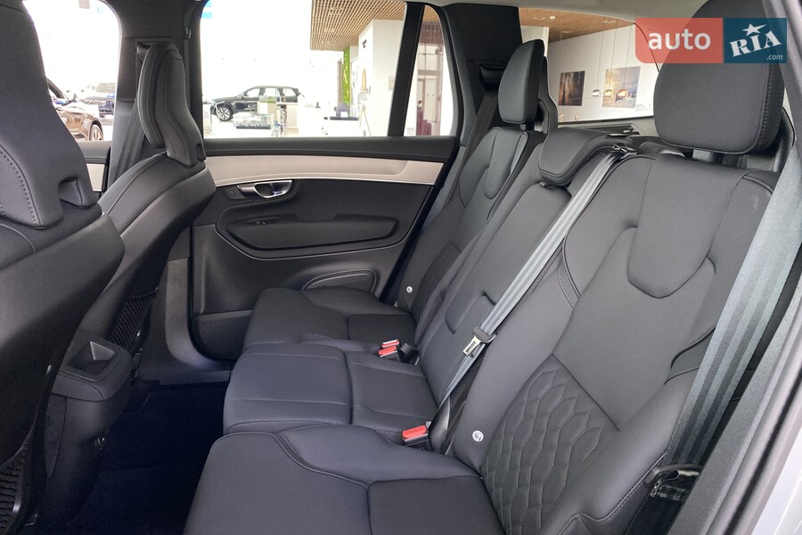 Volvo XC90 - фото 15
