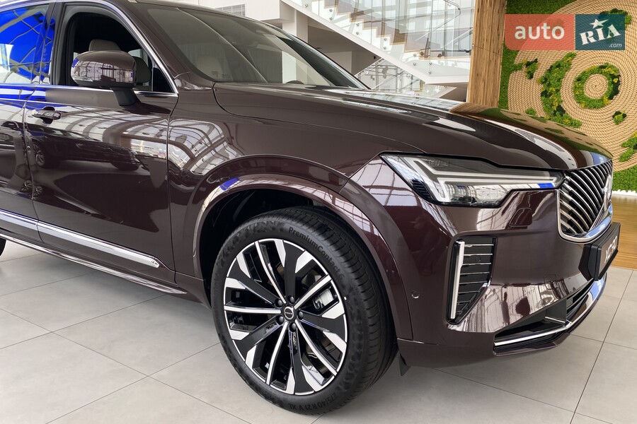 Volvo XC90 - фото 9