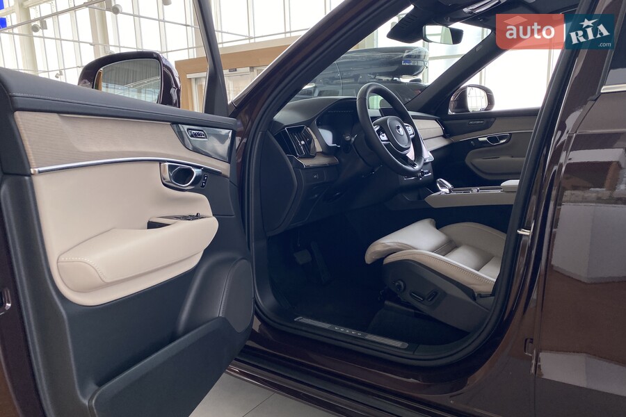 Volvo XC90 - фото 20