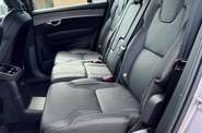 Volvo XC90 Plus Dark
