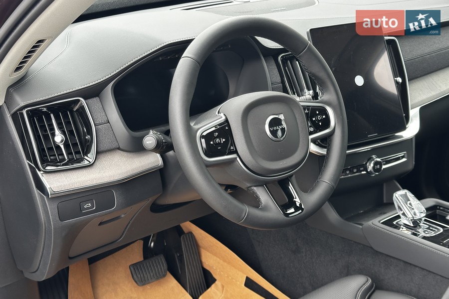 Volvo XC90 - фото 14