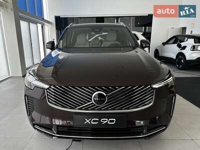 Volvo XC90 2025 Core