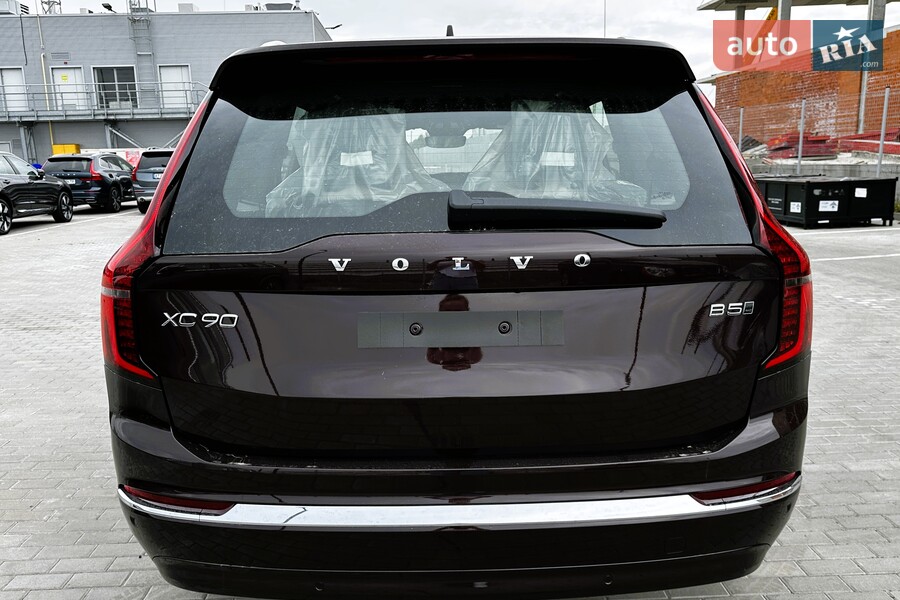Volvo XC90 - фото 3