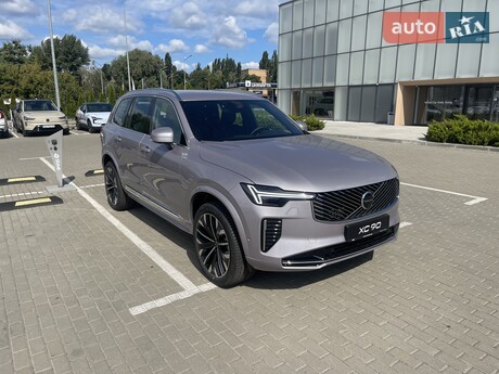 Volvo XC90 2025