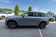 Volvo XC90 Core