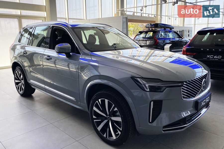 Volvo XC90 - фото 1
