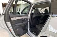 Volvo XC90 - фото 17