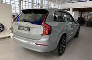 Volvo XC90 - фото 7