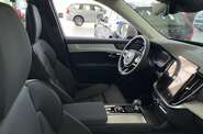 Volvo XC90 - фото 12