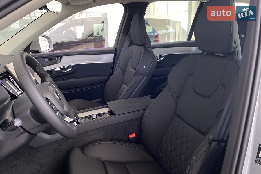 Volvo XC90 - фото 21