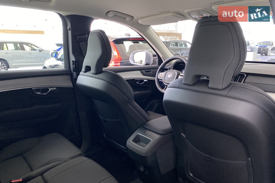 Volvo XC90 - фото 15