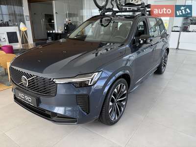 Volvo XC90 2025 Plus Dark
