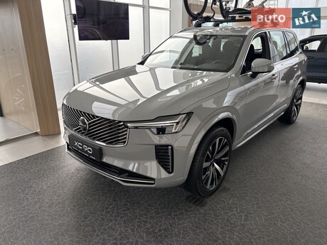 Volvo XC90 2025