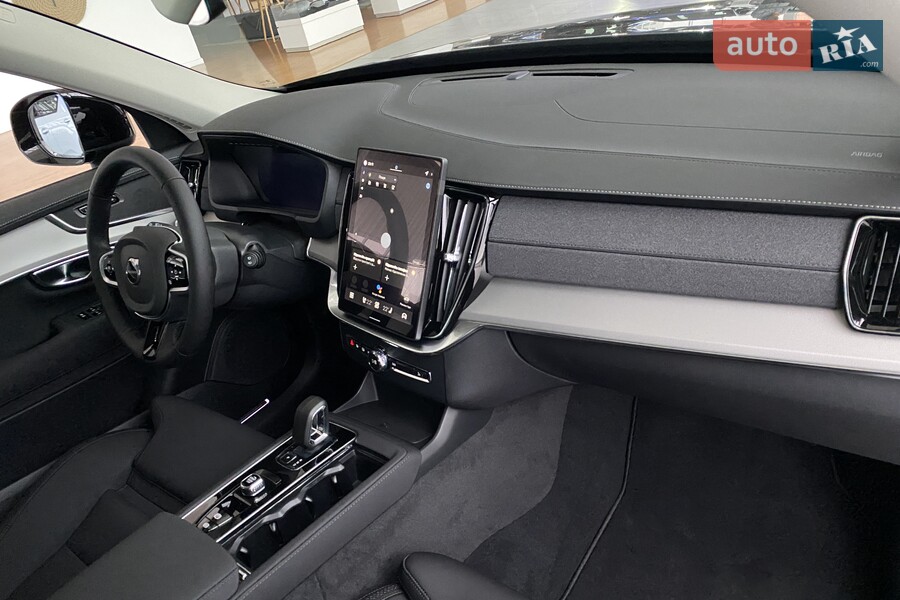 Volvo XC90 - фото 16
