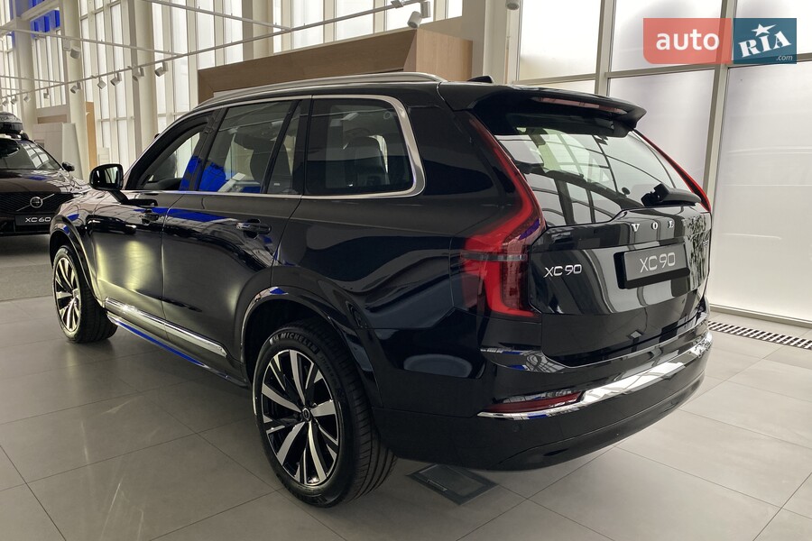 Volvo XC90 - фото 6