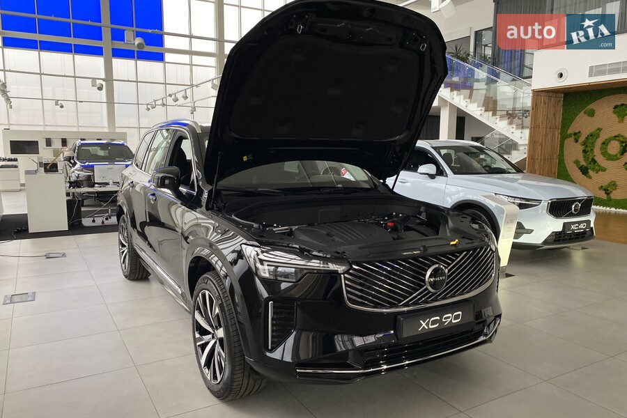 Volvo XC90 - фото 10