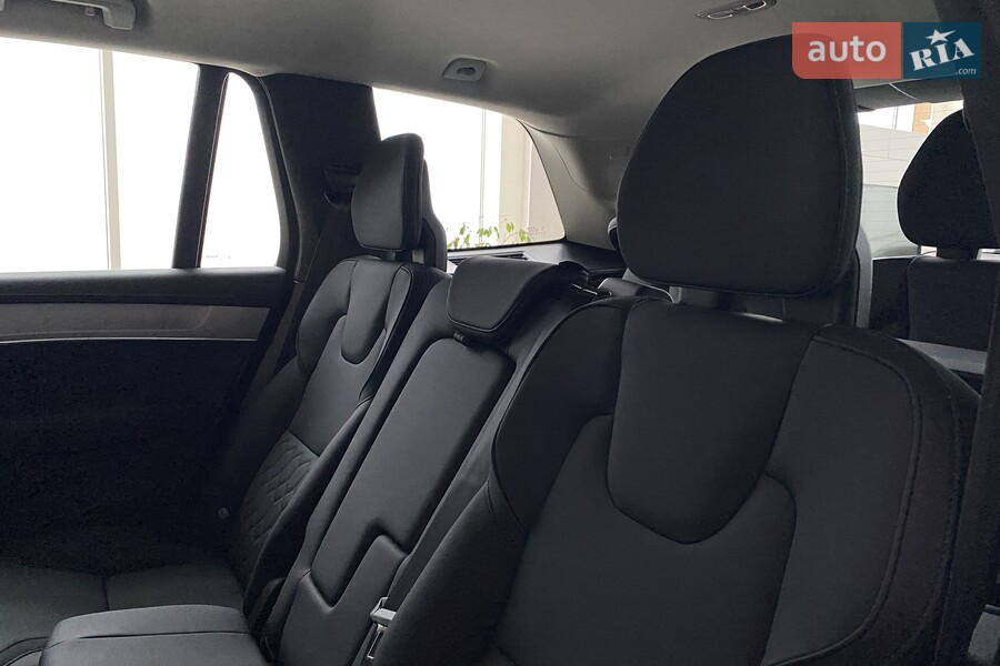 Volvo XC90 - фото 21