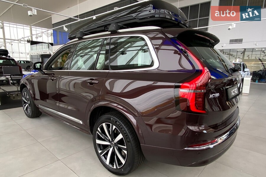 Volvo XC90 - фото 10