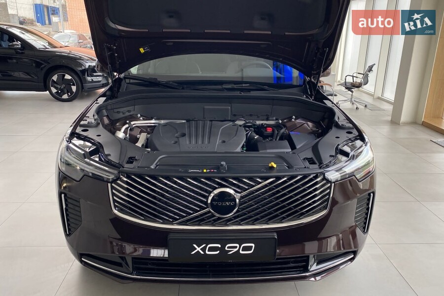 Volvo XC90 - фото 24