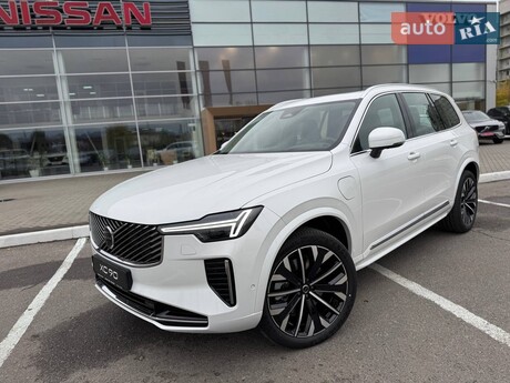 Volvo XC90 2025