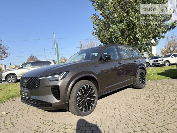 Volvo XC90 2025