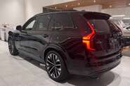 Volvo XC90 Ultra Dark