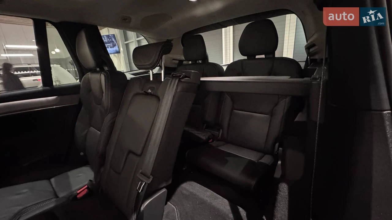 Volvo-30
