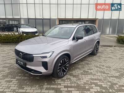 Volvo XC90 2025 Ultra Dark