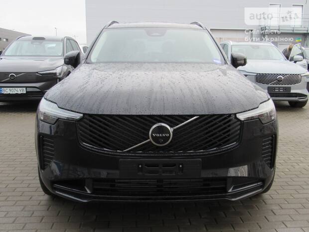 Volvo XC90 2025