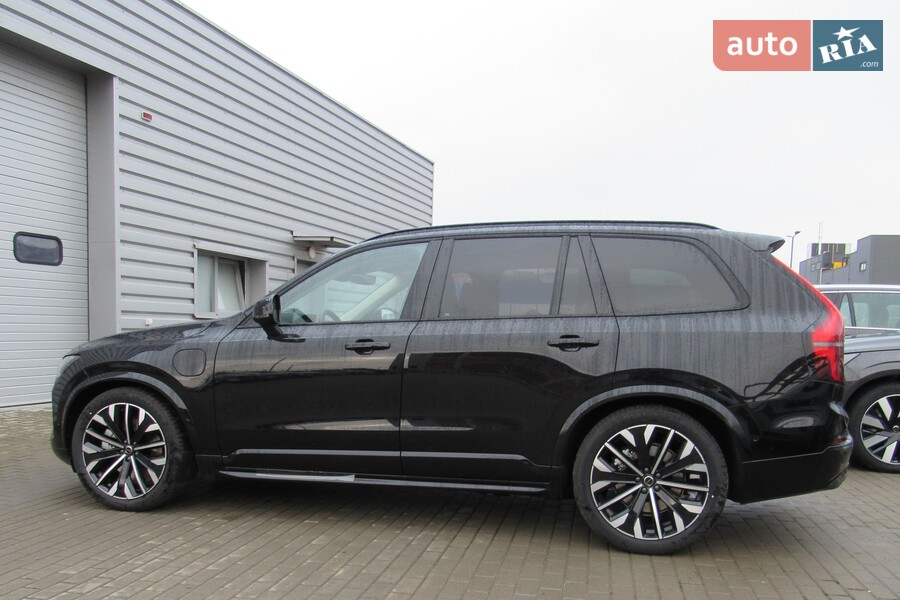 Volvo XC90 - фото 6