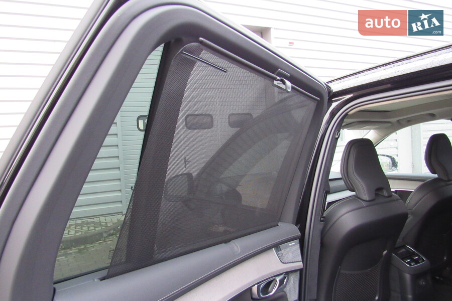 Volvo XC90 - фото 10
