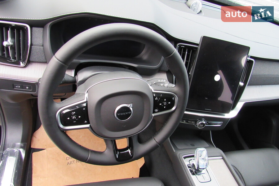 Volvo XC90 - фото 20